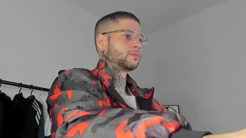 jeison online show from November 11, 11:10 am