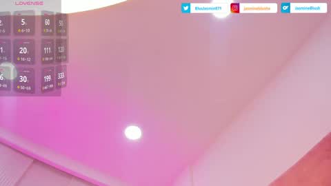 Jasmine online show from June 6, 10:53 am