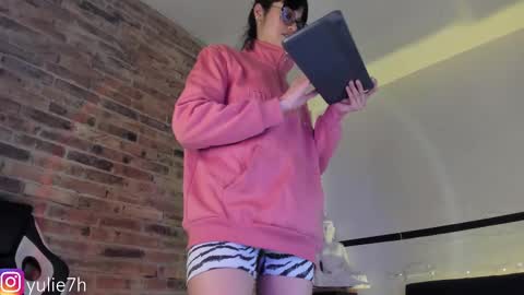 Snapshot of _jessy_moon_ chatting on March 8, 7:42 pm ... online show from March 8, 7:42 pm