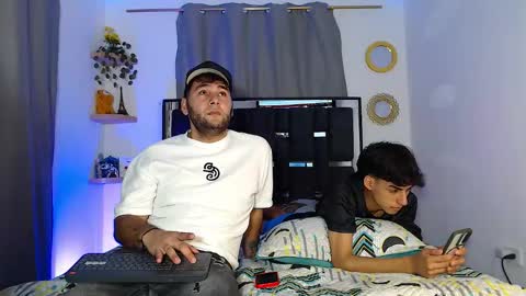 JHOSSUA  VALERIO online show from March 10, 2:38 am