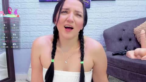 Snapshot of _jireh33_ chatting on September 10, 7:36 pm online show from September 10, 7:36 pm