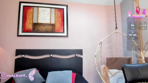    online show from February 1, 11:42 am