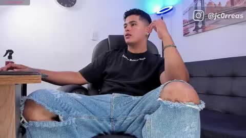 Snapshot of _juanes__ chatting on September 29, 10:58 pm _juanes__ online show from September 29, 10:58 pm