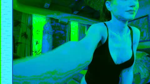 Snapshot of _june chatting on February 27, 9:47 pm june online show from February 27, 9:47 pm