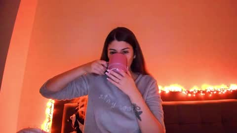 _just_a_simple_girl online show from February 4, 11:05 am