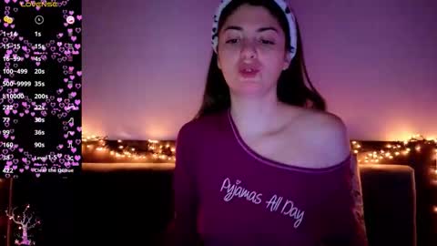 _just_a_simple_girl online show from February 27, 2:00 am