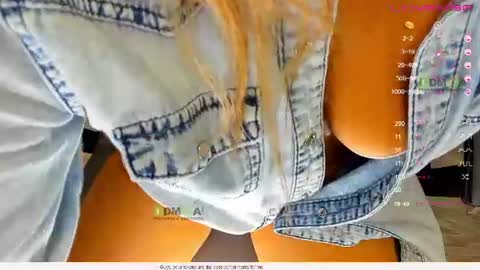 Snapshot of _justcallme_ chatting on June 21, 10:29 am _justcallme_ online show from June 21, 10:29 am