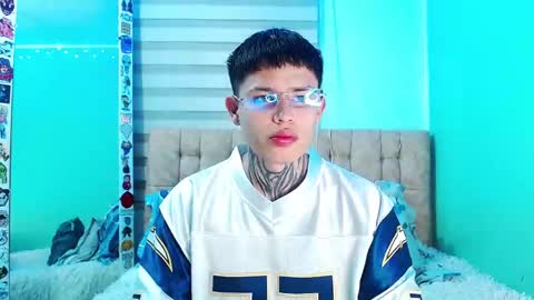 mod online show from February 8, 1:31 am