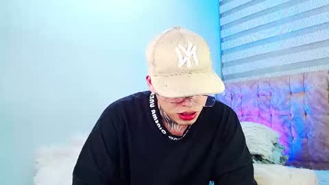 mod online show from July 12, 3:52 am