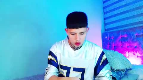 mod online show from July 30, 4:33 am