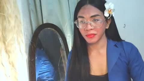 _karie_ online show from October 19, 1:23 pm