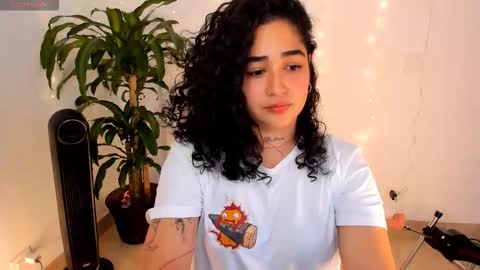 Snapshot of _kat_1 chatting on February 6, 10:13 pm online show from February 6, 10:13 pm