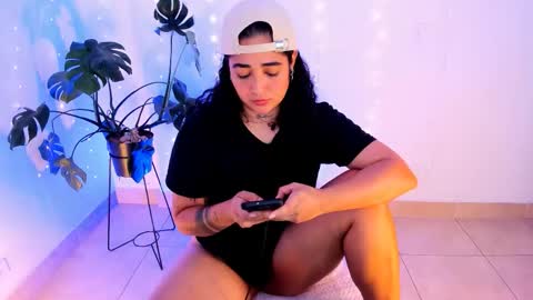 Snapshot of _kat_1 chatting on March 16, 9:30 pm online show from March 16, 9:30 pm