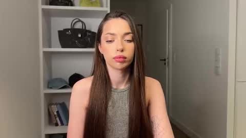 _kate_22 online show from November 12, 7:13 pm