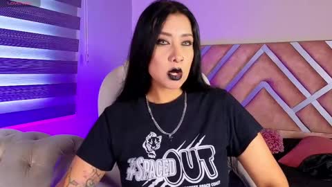 kelly online show from February 20, 6:46 pm