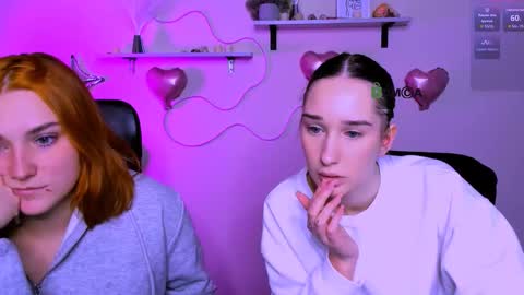 _kellykitten_ online show from February 11, 9:47 am