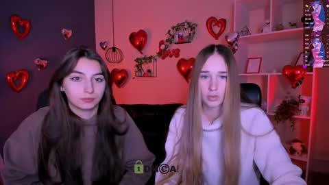 _kellykitten_ online show from February 12, 9:37 am