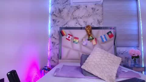 Kendall online show from July 10, 3:11 am