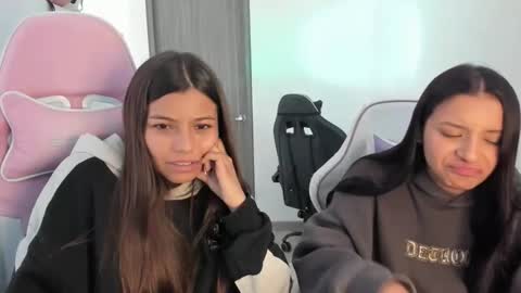 Snapshot of _khloe_sweet chatting on November 27, 3:14 pm khloe sweet online show from November 27, 3:14 pm