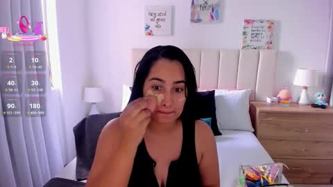 Snapshot of _kimdesire chatting on November 23, 8:30 pm Kim online show from November 23, 8:30 pm