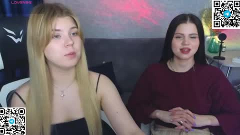 Molly   Emily online show from April 14, 7:20 pm