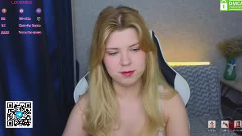 Molly   Emily online show from June 15, 4:53 pm