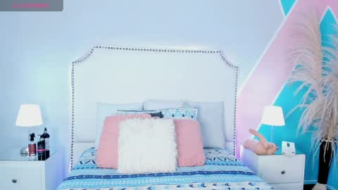 _krystal_cambell online show from May 3, 11:49 am