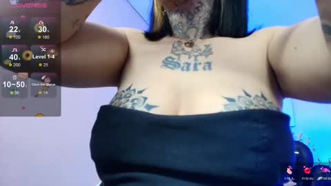 _kur0mi_ online show from February 10, 1:33 pm