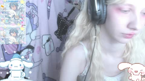 Snapshot of _kuroneeko_ chatting on December 21, 11:44 am kuro online show from December 21, 11:44 am