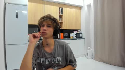 Kurt online show from October 14, 12:44 am