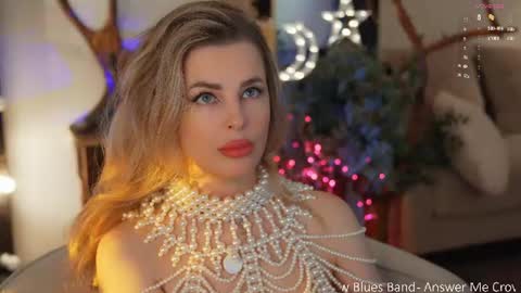 Snapshot of _lady__m_ chatting on July 6, 11:29 pm _lady__m_ online show from July 6, 11:29 pm