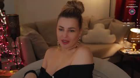 Snapshot of _lady__m_ chatting on July 27, 9:55 pm _lady__m_ online show from July 27, 9:55 pm