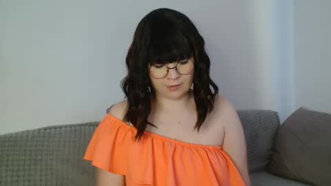 Snapshot of _lalilu_ chatting on February 23, 5:23 am _lalilu_ online show from February 23, 5:23 am