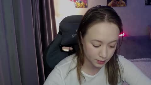 _lalune_ online show from September 11, 11:49 pm