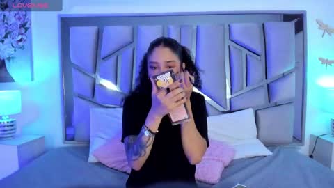 Snapshot of _lanna_jhonson_ chatting on February 6, 11:32 am Lanna online show from February 6, 11:32 am