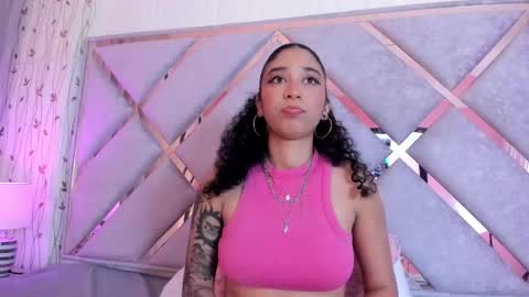 Snapshot of _lanna_jhonson_ chatting on February 10, 3:35 am Lanna online show from February 10, 3:35 am