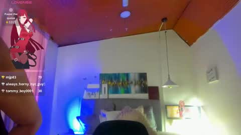 Snapshot of _lara1 chatting on October 12, 7:02 pm paulina online show from October 12, 7:02 pm