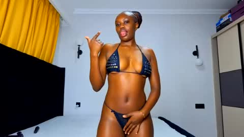 _latoyah online show from July 9, 2:48 am