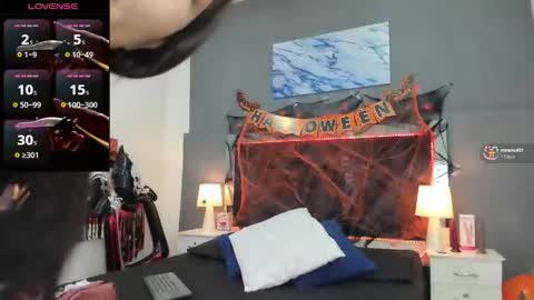 Snapshot of _lauralove_69 chatting on November 2, 5:48 pm Lauralove online show from November 2, 5:48 pm