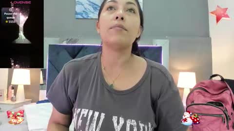 Lauralove online show from March 26, 8:36 pm