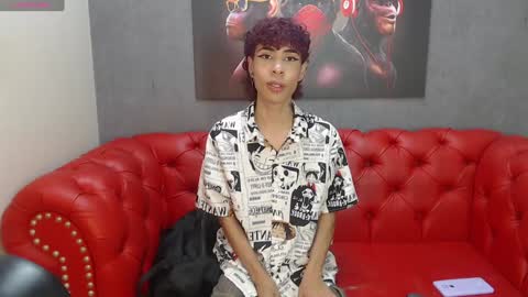 Snapshot of _lemmon_ chatting on December 15, 6:26 pm L E M M O N online show from December 15, 6:26 pm