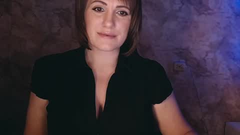 Snapshot of _letty_ chatting on January 3, 11:01 pm Letty online show from January 3, 11:01 pm