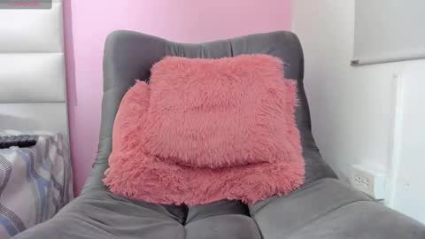 _leyla1_ online show from September 12, 2:17 pm