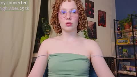 Snapshot of _lightmyfire chatting on February 4, 1:45 am Salome Lovense always on from 5 tk My content and your custom requests online show from February 4, 1:45 am