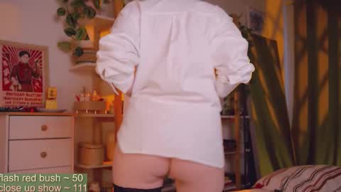 Snapshot of _lightmyfire chatting on February 7, 7:56 am Salome Lovense always on from 5 tk My content and your custom requests online show from February 7, 7:56 am