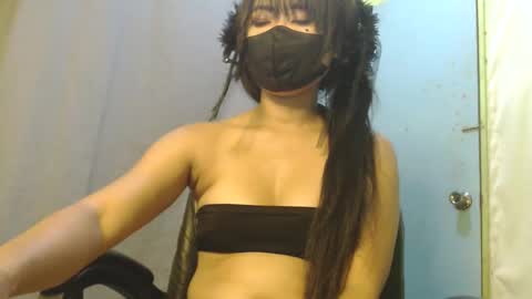 _lilies_gigi_ online show from March 11, 1:11 am