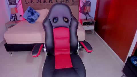 Snapshot of _lilly_miller chatting on November 2, 8:44 pm Liily online show from November 2, 8:44 pm