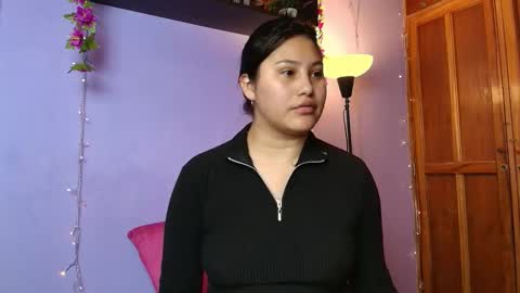 Ivy 3 online show from November 21, 5:00 pm