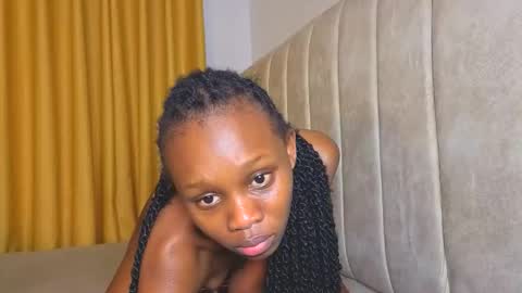 Littlevenus online show from November 14, 1:26 am