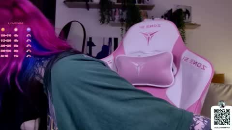 Lolly online show from September 13, 1:11 pm